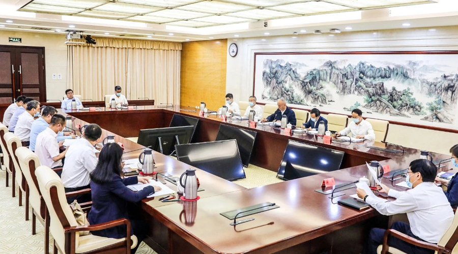 ������ί��ǲ����ھ��������в�����ҵ����̸���������������ܲ����Ƿ���������